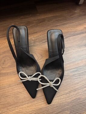 Black Pointed Slingback Heels with Crystal Bow (size 7)